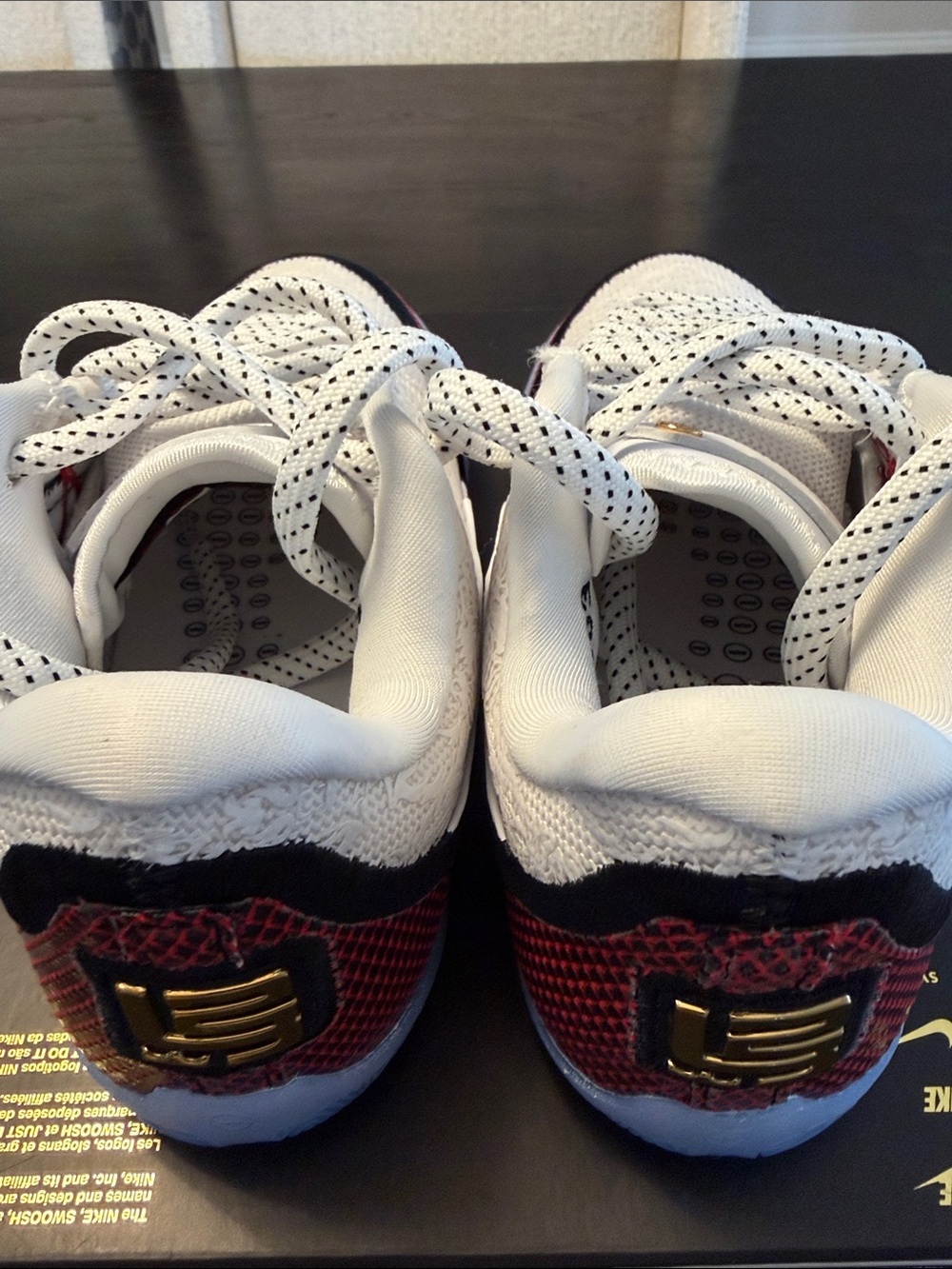 Nike LeBron White and Red Low-Top Sneakers boys size 4 - box no lid - Picture 3 of 11